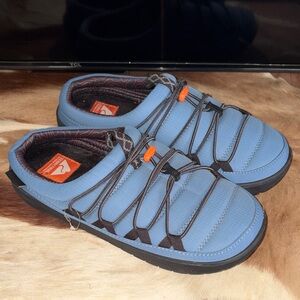 Ozark Trail Blue Quilted Men's Shoes